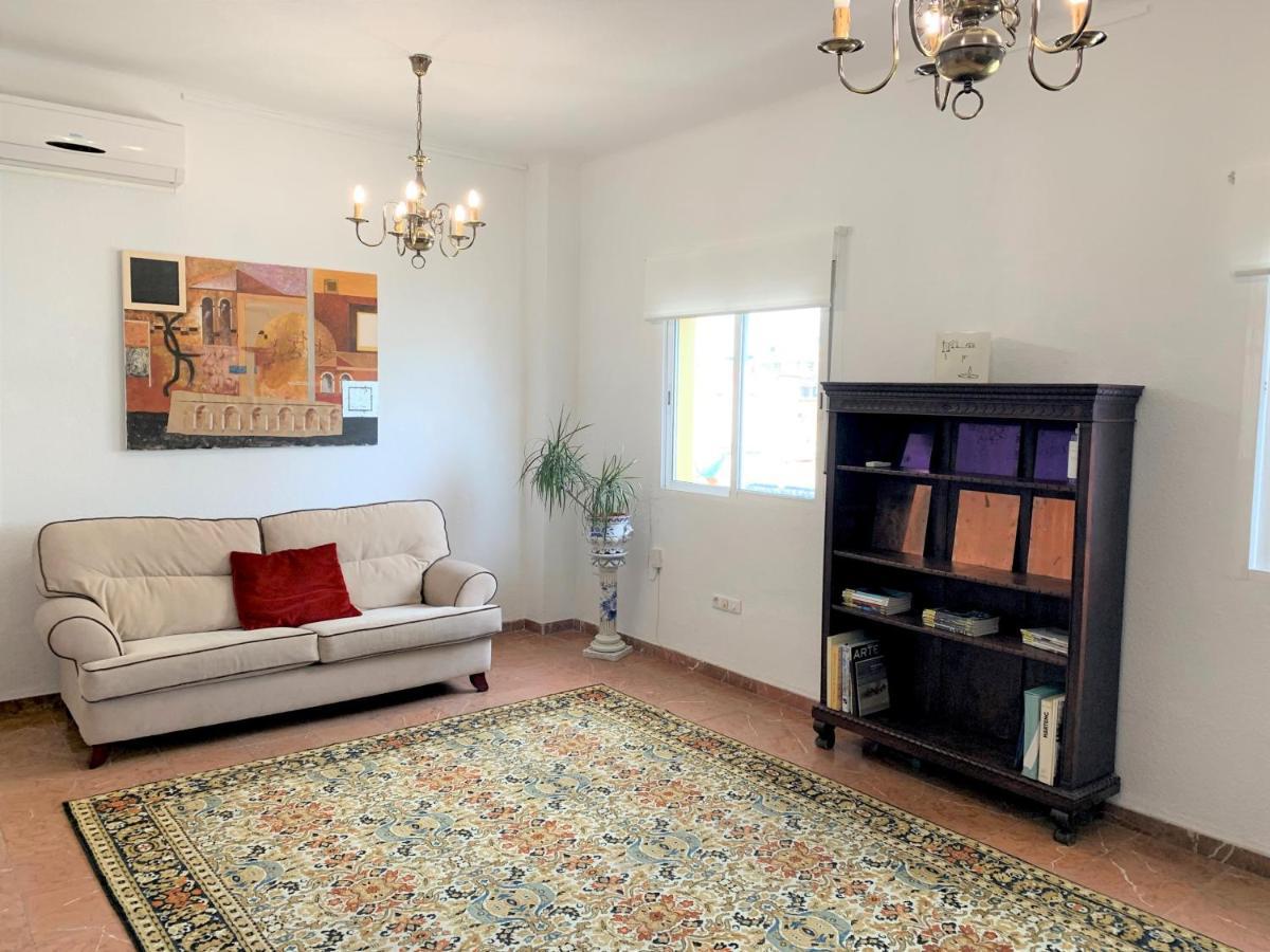 Wide And Traditional- 2Bd 1Bth- Gavidia 세비야 외부 사진